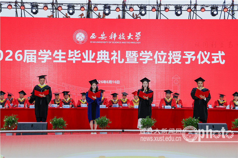 YAO_3939.jpg YAO_3939.jpg